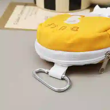 心水好物 便携式小鸭子刺绣收纳包多功能零钱包迷你背包书包 涤纶 挂件 男女同款情侣款