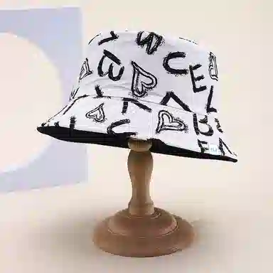 心水好物 字母印花涂鸦潮人小众设计轻奢感高顶显脸小街头潮流 棉  渔夫帽 男女同款情侣款