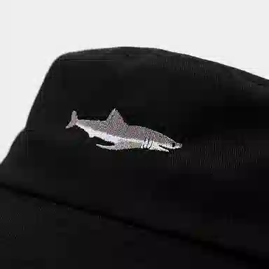 心水好物 简约时尚卡通鲨鱼刺绣百搭户外钓鱼防紫外线太阳帽 棉  渔夫帽 男女同款情侣款