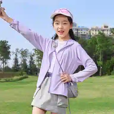 鸿星尔克儿童户外服 连帽纯色亲肤 青少年