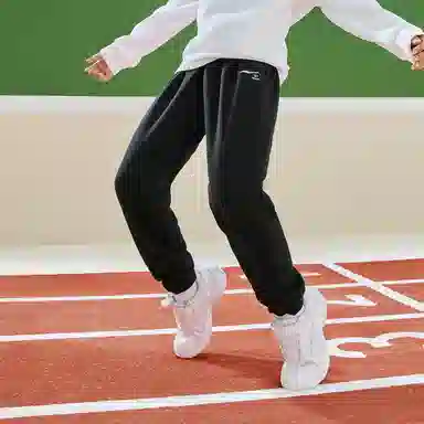 大童 鸿星尔克儿童 束脚亲肤简约柔软休闲针织运动裤 黑色