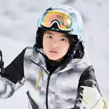 鸿星尔克儿童 潮流保暖舒适百搭羽绒服 冰川白/正黑 青少年