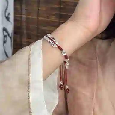 S925