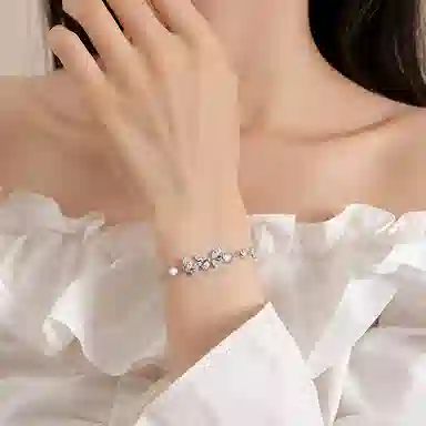 S925