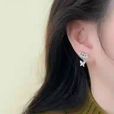 S925