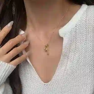 S925