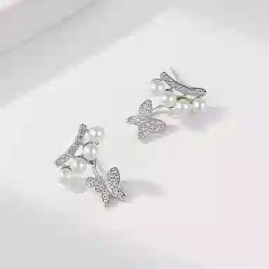 S925