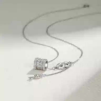 S925