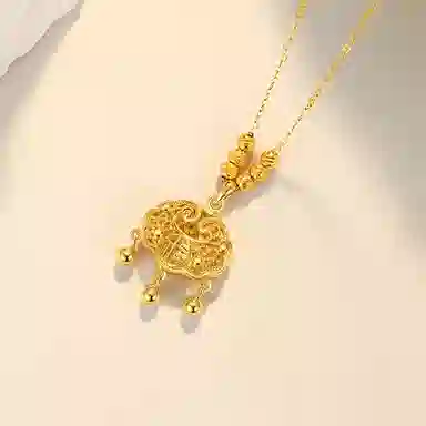 925