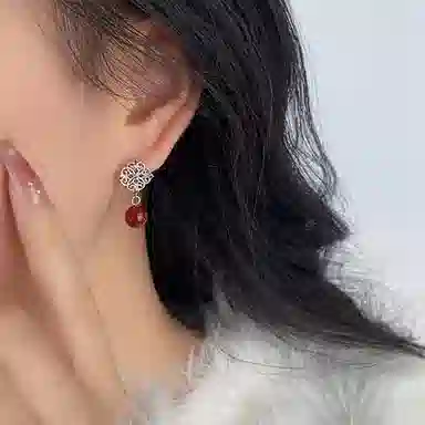 S925