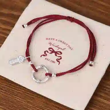 S925