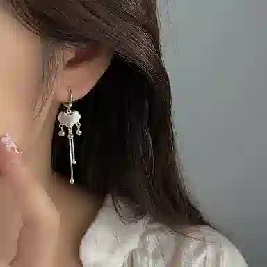 S925