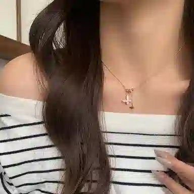 S925