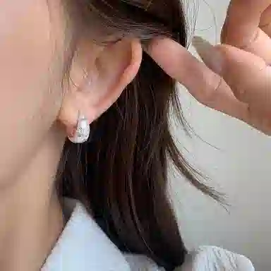 S925