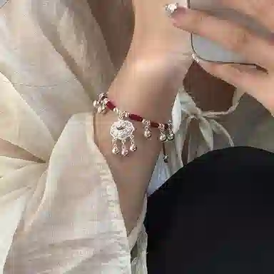 S925