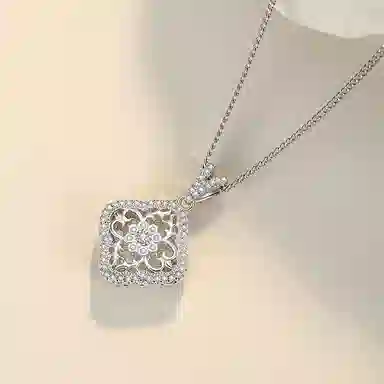 S925