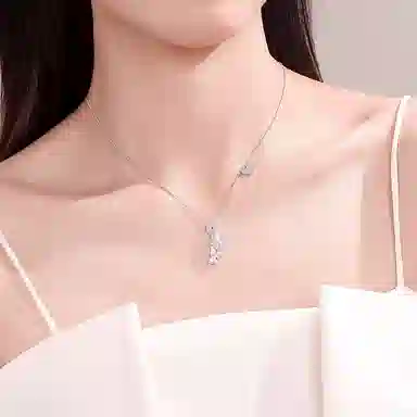 S925