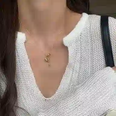S925