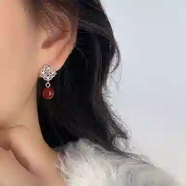 S925