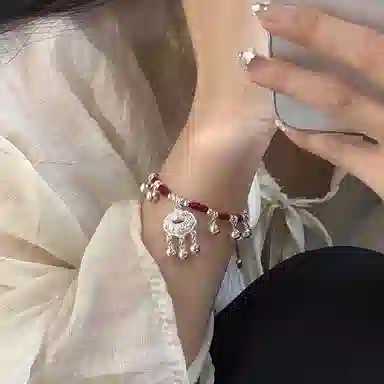 S925
