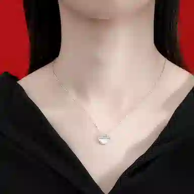 S925