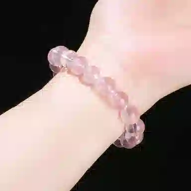 金大福 粉黛佳人 新中式国潮甜美温婉气质招财旺桃花转运珠爱情事业双丰收能量磁场简约小众高级感百搭招人缘脱单#好运 粉水晶 手串 女款