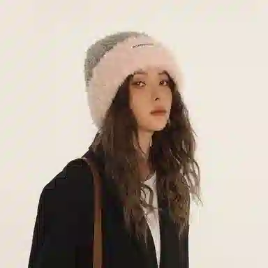 北极绒 韩国撞色冬季保暖大头围护耳显脸小毛茸茸 聚酯纤维 绒线帽 女款