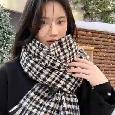 北极绒 新款高级感 经典百搭格子 秋冬季护颈两用 聚酯纤维 绒线围巾 男女同款情侣款