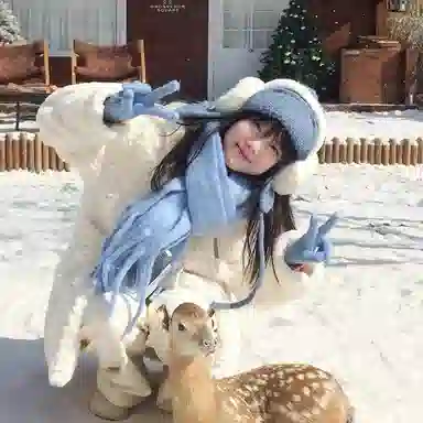 北极绒 韩国克莱因蓝毛线针织可爱冬季加厚保暖可触屏露手指头分指骑车百搭潮流 聚酯纤维 绒线手套 男女同款情侣款