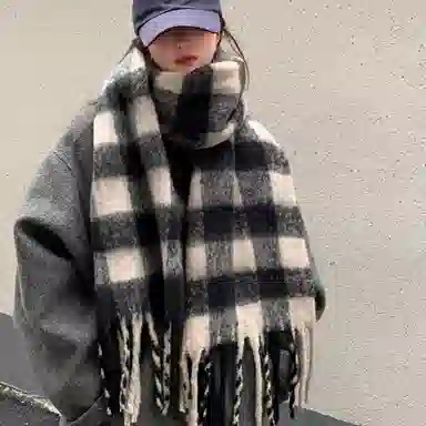 北极绒 高级感黑白格子长款韩版秋冬季学生加厚保暖马海毛 绒线围巾 男女同款情侣款