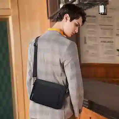 GOLF Crossbody Bag Black