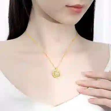 925