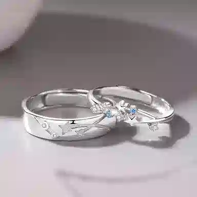 925