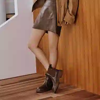 TOOMANYSHOES Chelsea Boots