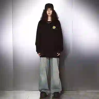 A.X.S.K Embroidered Daisy Long Sleeve Tee