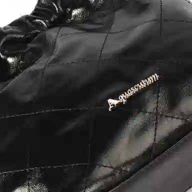 AQUASCUTUM