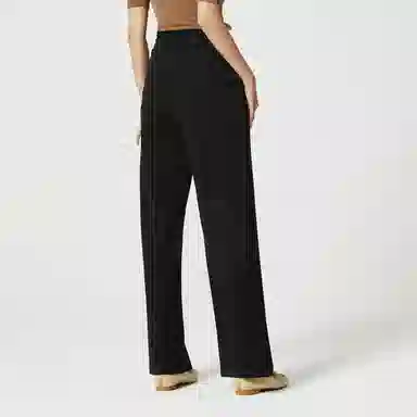 NINE WEST