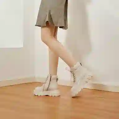 NINE WEST