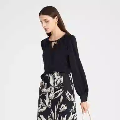 NINE WEST