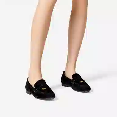 NINE WEST