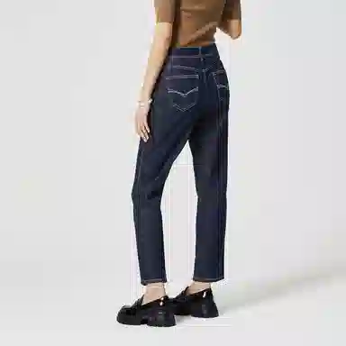 NINE WEST