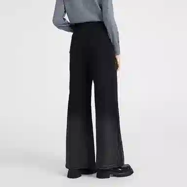 NINE WEST