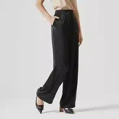 NINE WEST