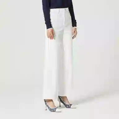 NINE WEST