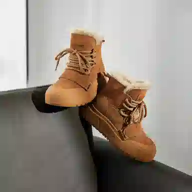 NINE WEST