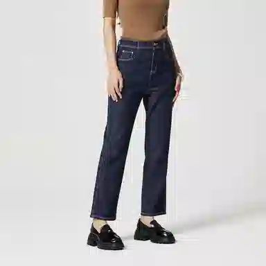NINE WEST
