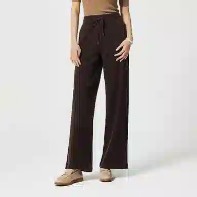 NINE WEST