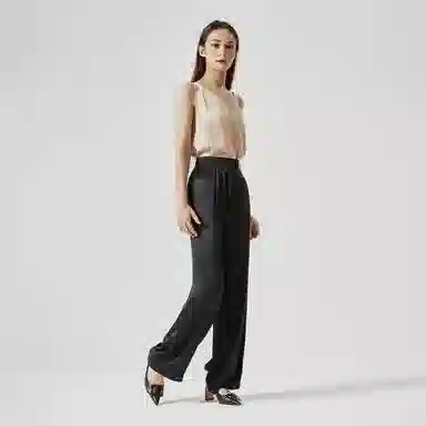 NINE WEST
