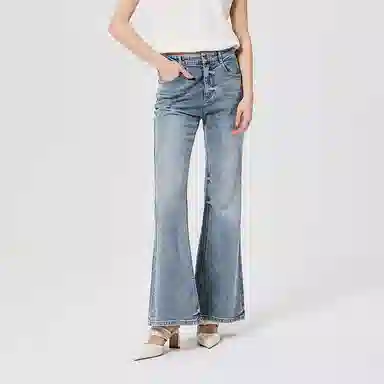 NINE WEST