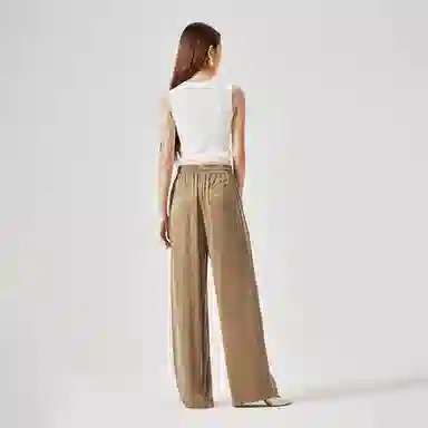 NINE WEST